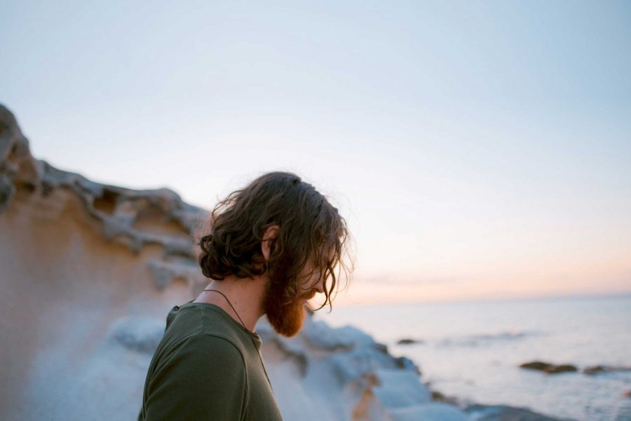 Práctica de mindfulness para tomar distancia del malestar emocional